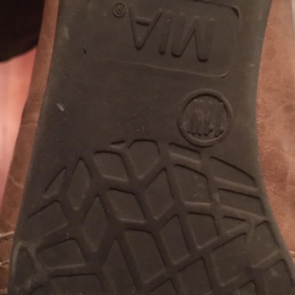 Size 11W brown flats. - Picture 5 of 5